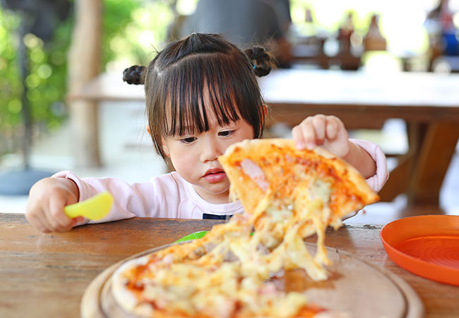 【口痕】長期在家變為食鬼？研究揭4歲幼童就口痕