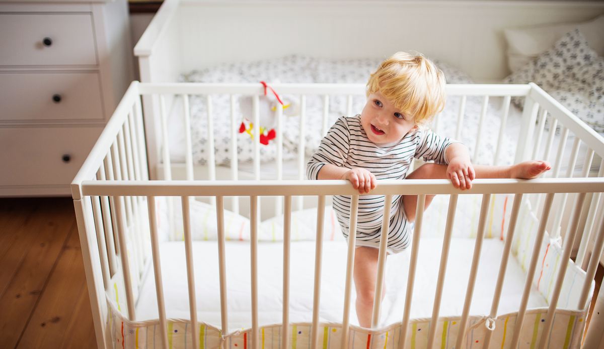 【育嬰貼士】幾時轉用兒童床？8個跡象要留意